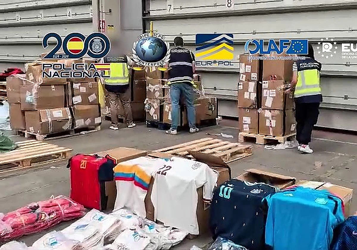 Spanish Police Seize 16 Tonnes Of Counterfeit National Football Team spanish-police-seize-16-tonnes-of-counterfeit-national-football-team